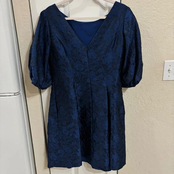 Vince Camuto Blue Floral Textured Minidress - Picture 4 of 15